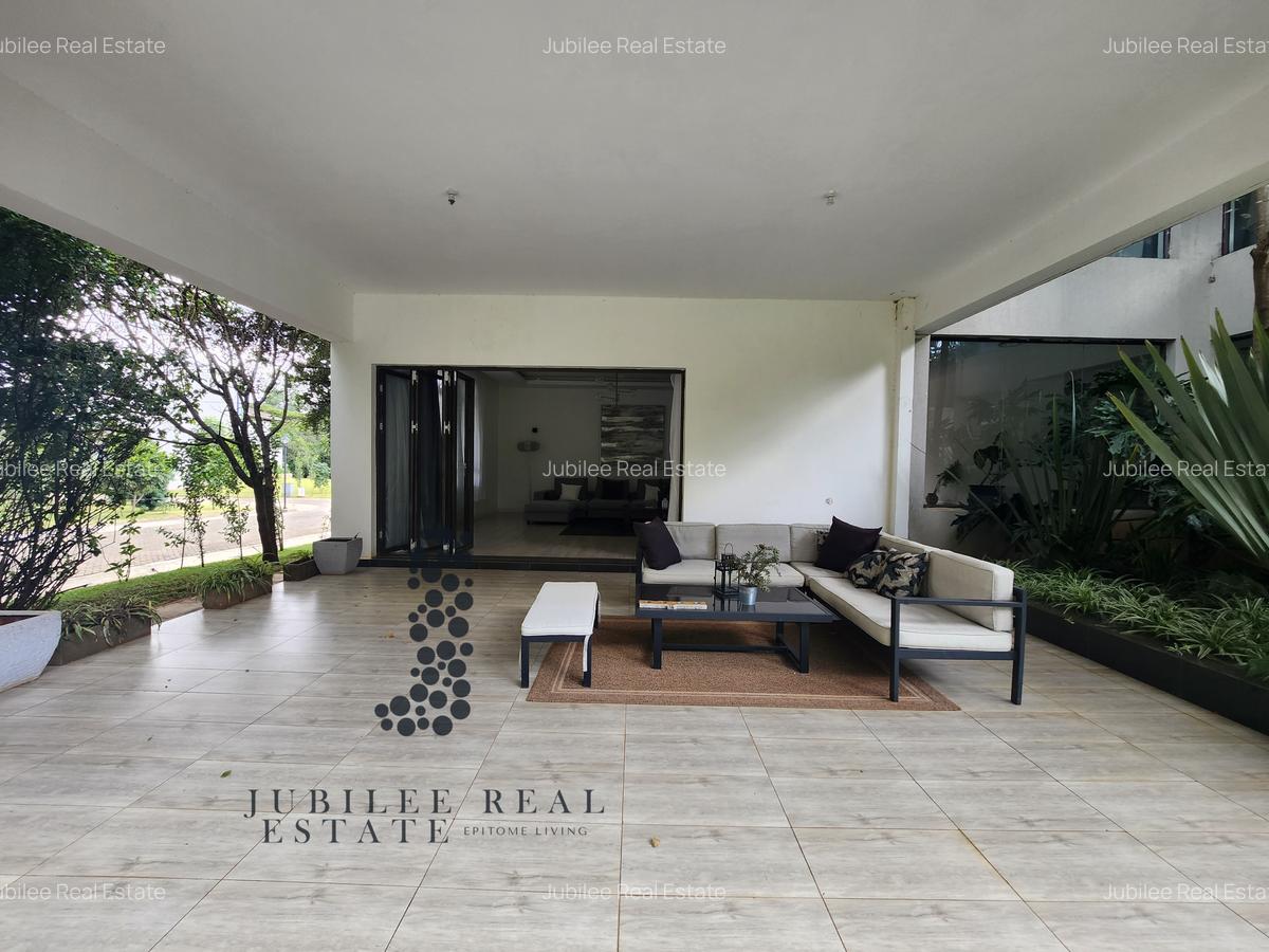 5 Bed Townhouse with En Suite in Karen - 7