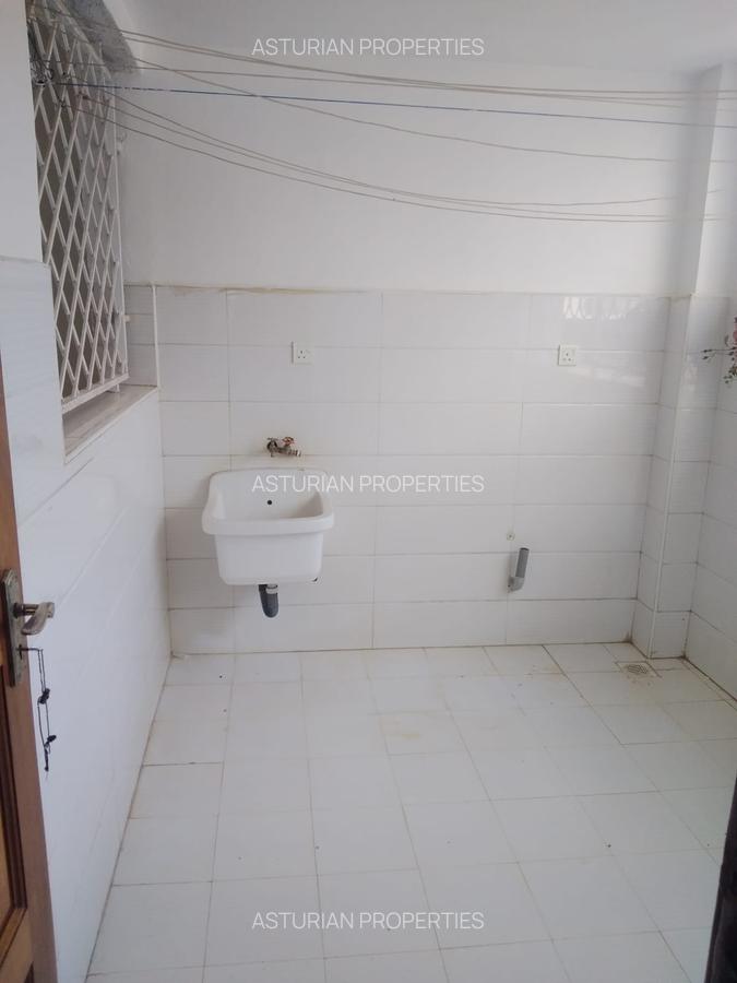 3 Bed Apartment with En Suite in Rhapta Road - 8