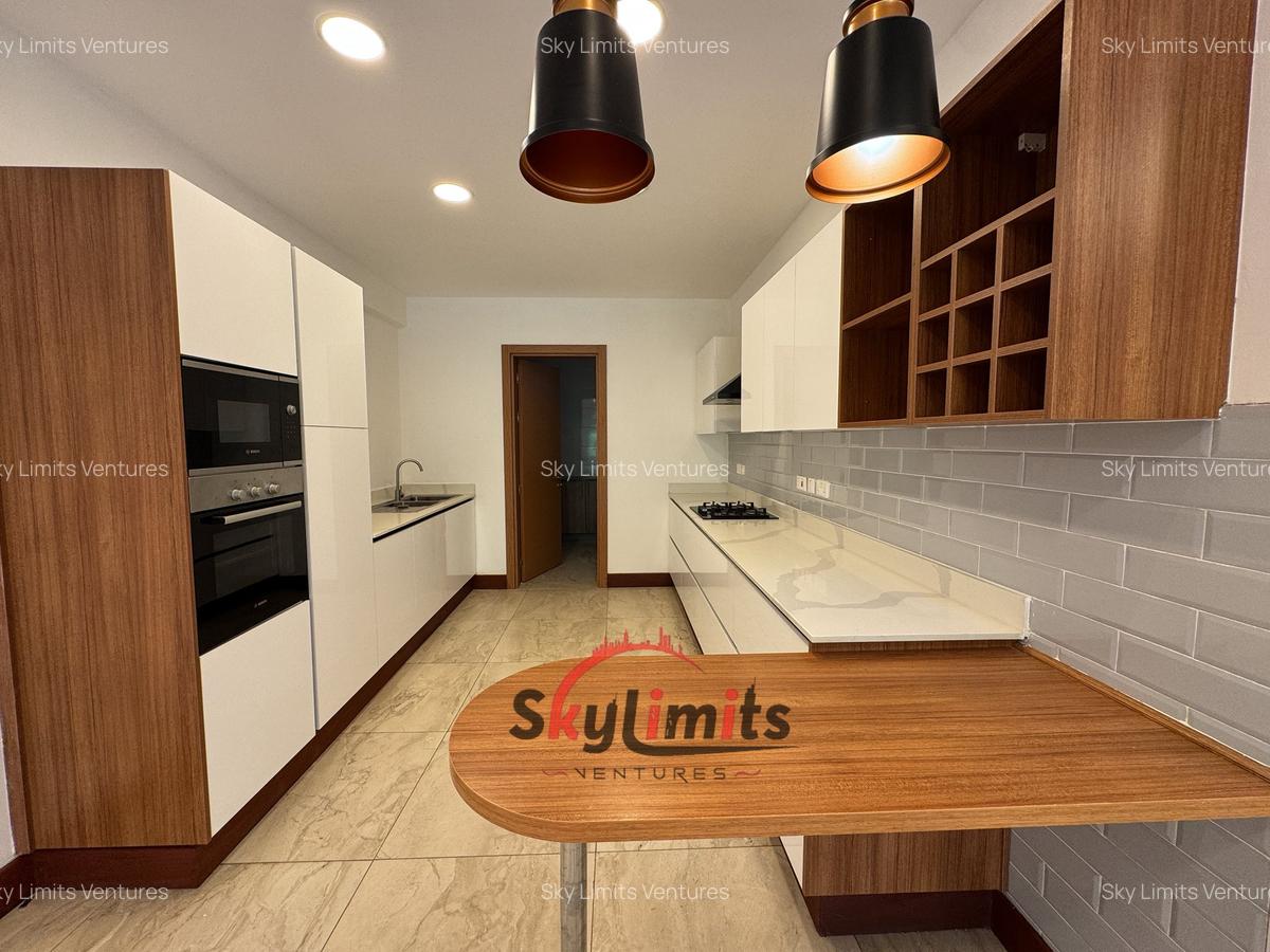 2 Bed Apartment with En Suite in Parklands - 6