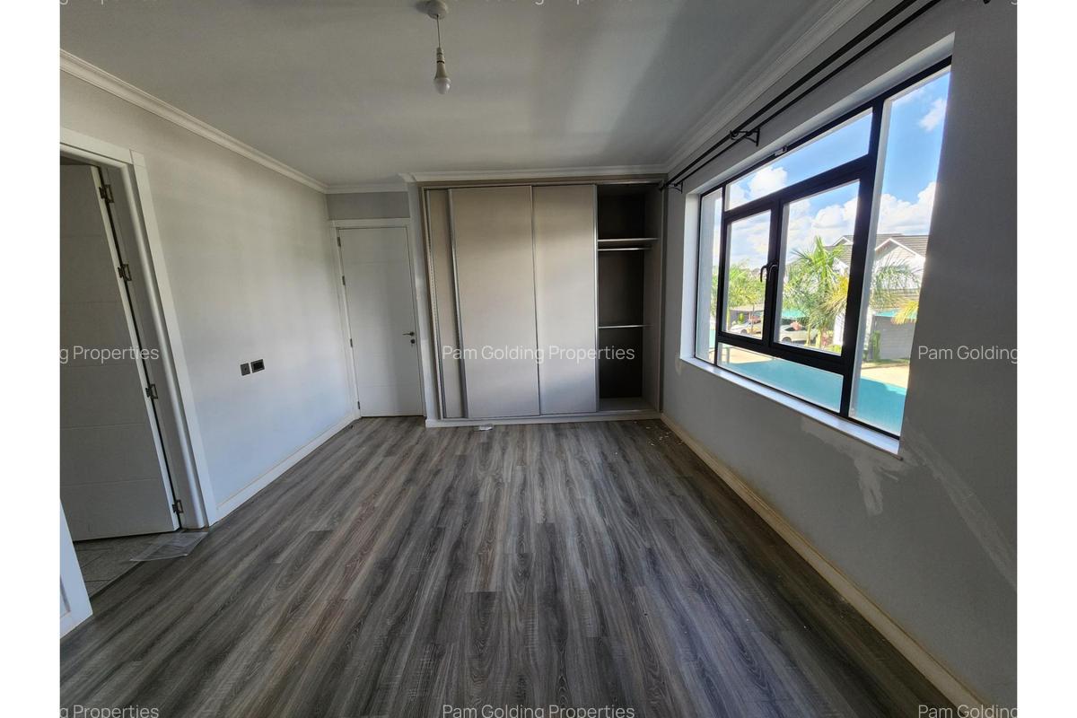 4 Bed House with En Suite at Glory Road - 10