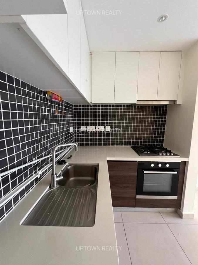 1 Bed Apartment with Swimming Pool at Labington - 8