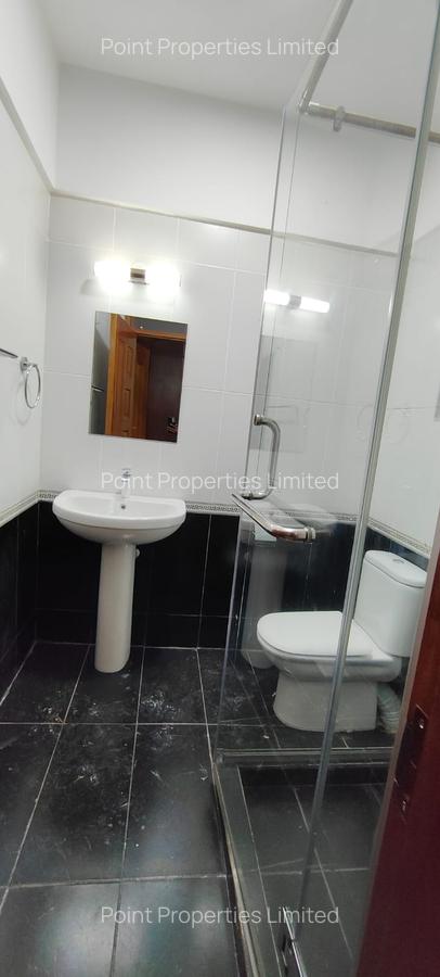 3 Bed Townhouse with En Suite in Karen - 15
