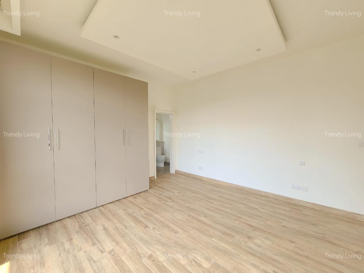 Serviced 4 Bed Apartment with En Suite at Rumaisa - 6