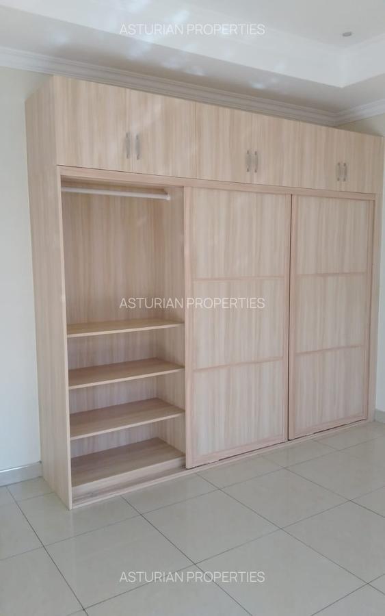 3 Bed Townhouse with En Suite in Runda - 16