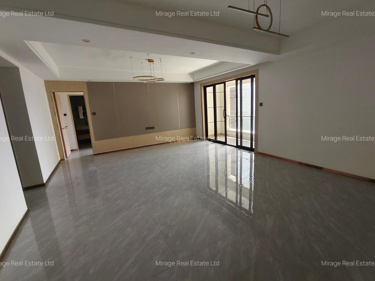 2 Bed Apartment with Swimming Pool in Riverside - 7