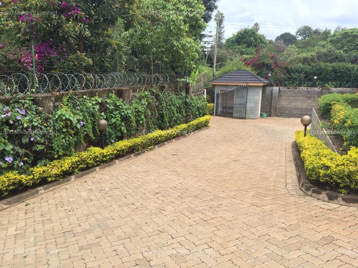 4 Bed Townhouse with En Suite at Hillview Close - 7