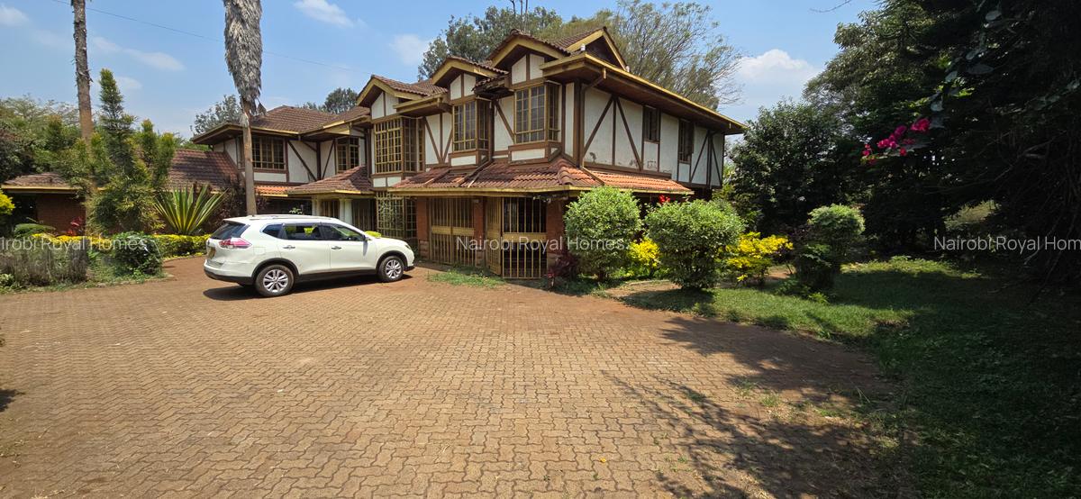 5 Bed House with En Suite at Runda Road - 3