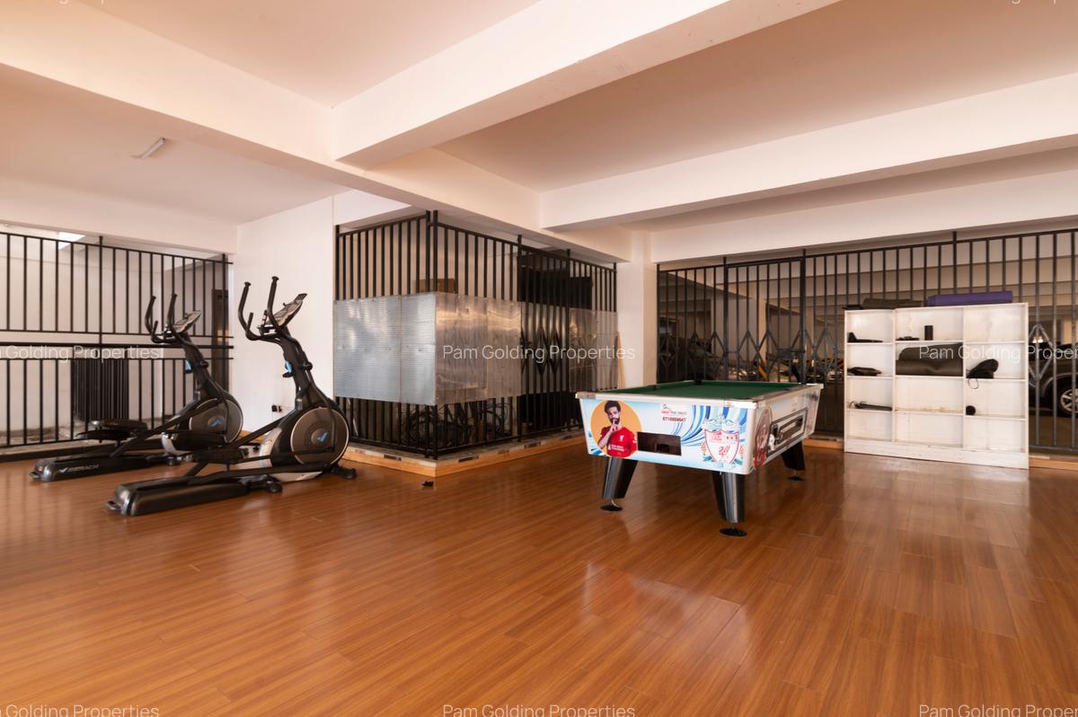 2 Bed Apartment with En Suite at Denis Prit - 18