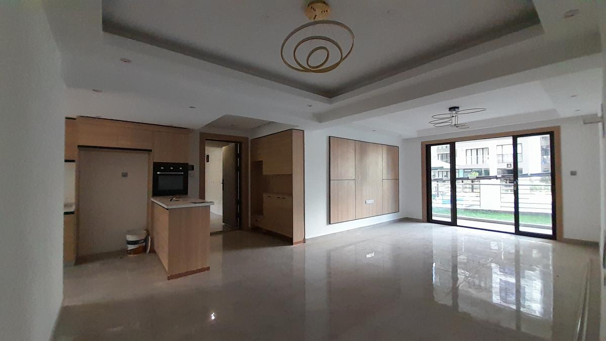 3 Bed Apartment with En Suite at Riverside Dr - 9