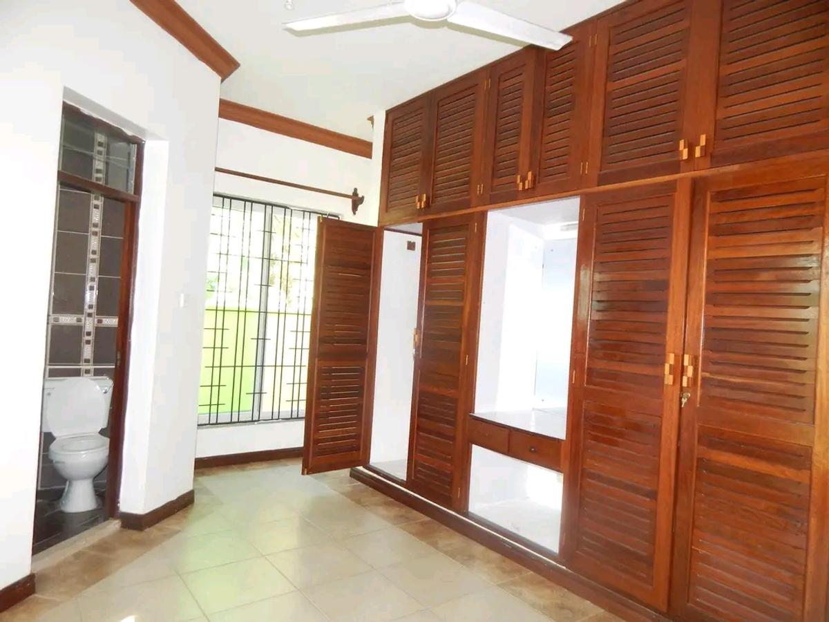 3 Bed Apartment with En Suite at Kilima Road Nyali - 6