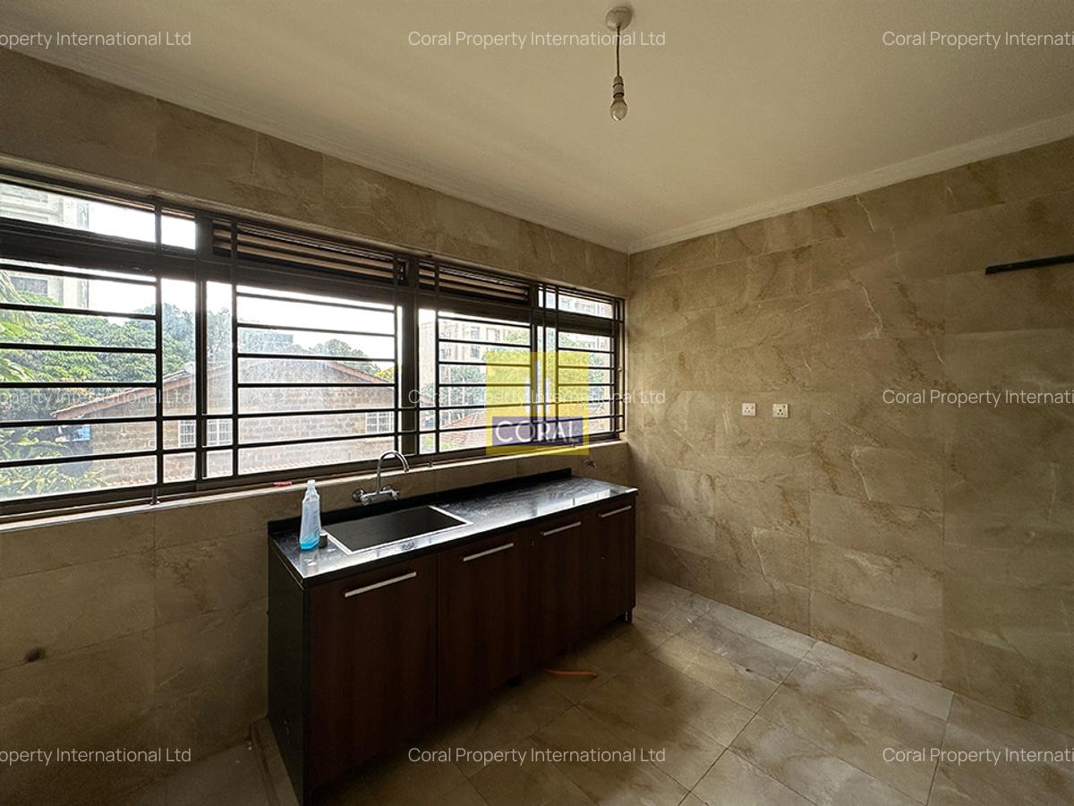 4 Bed Apartment in Parklands - 7