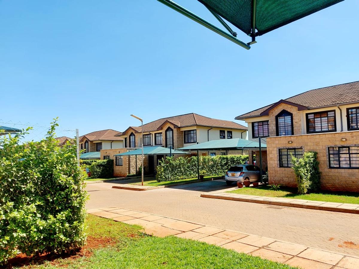 4 Bed Townhouse with En Suite at Edenville - 1