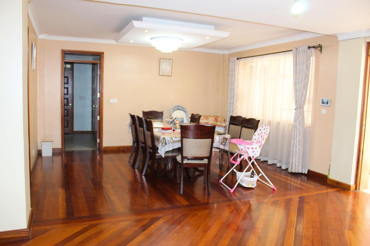 4 Bed Apartment with En Suite in Parklands - 7