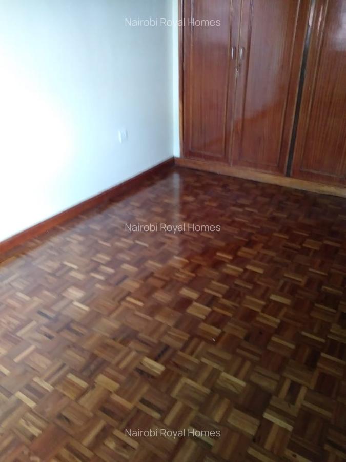 5 Bed Townhouse with En Suite at Muringa Road - 19