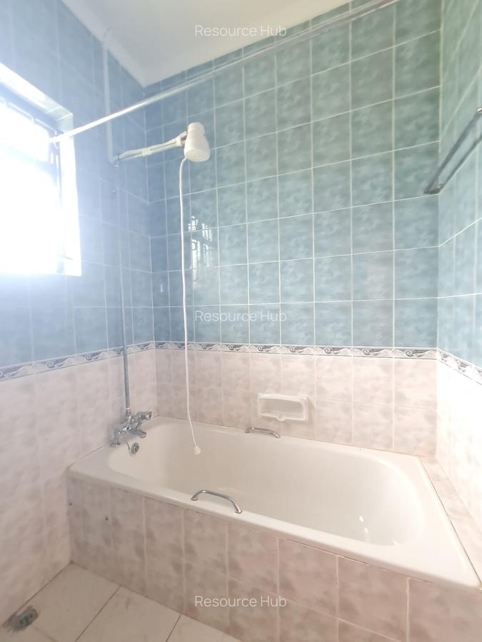 4 Bed House with En Suite at Runda - 18