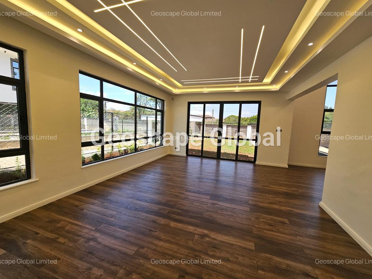 5 Bed Townhouse with En Suite in Lavington - 6