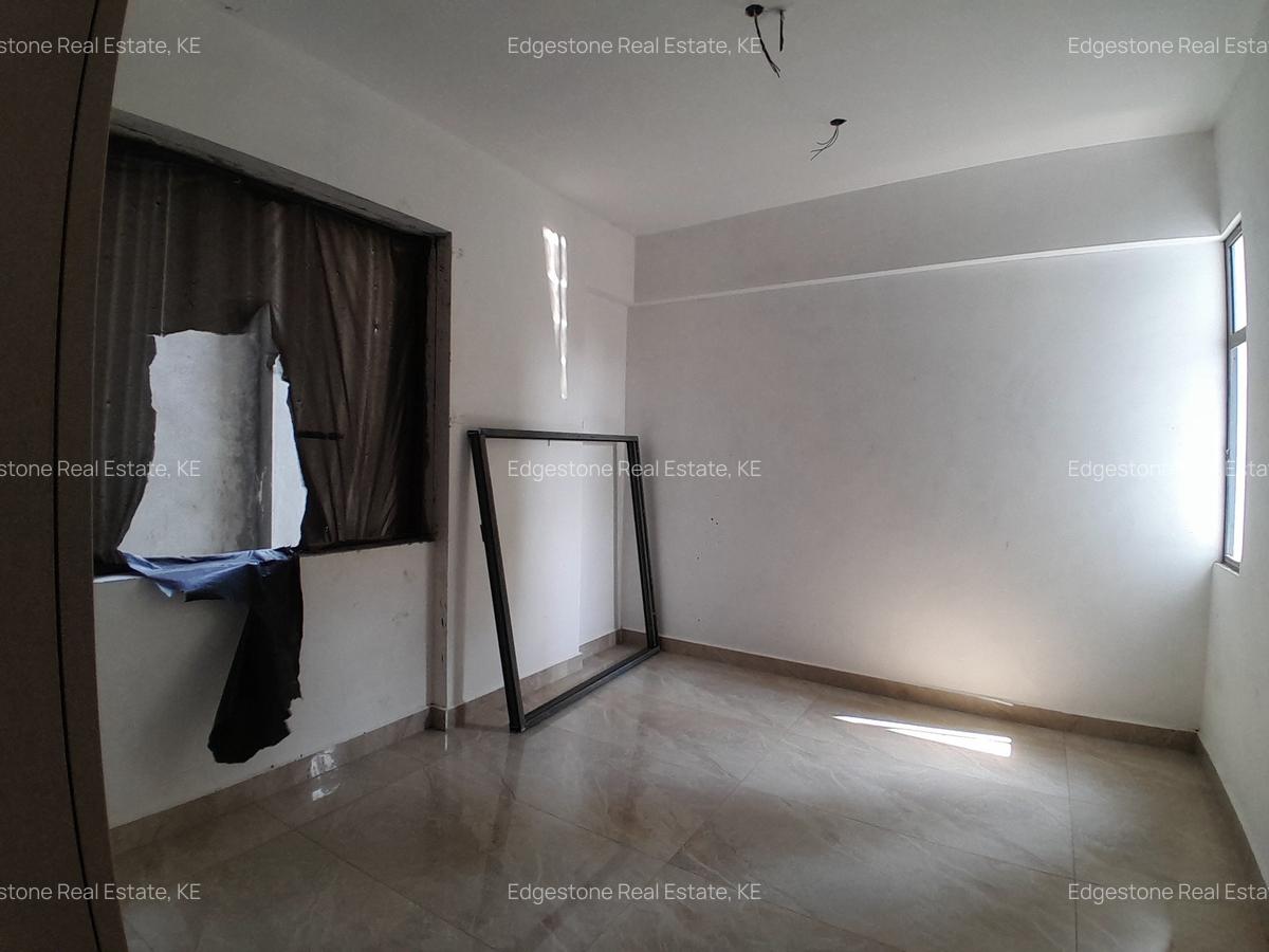 2 Bed Apartment with En Suite in Tudor - 15