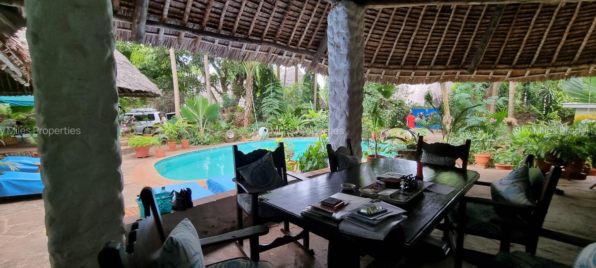 3 Bed Villa with En Suite at La-Marina - 20