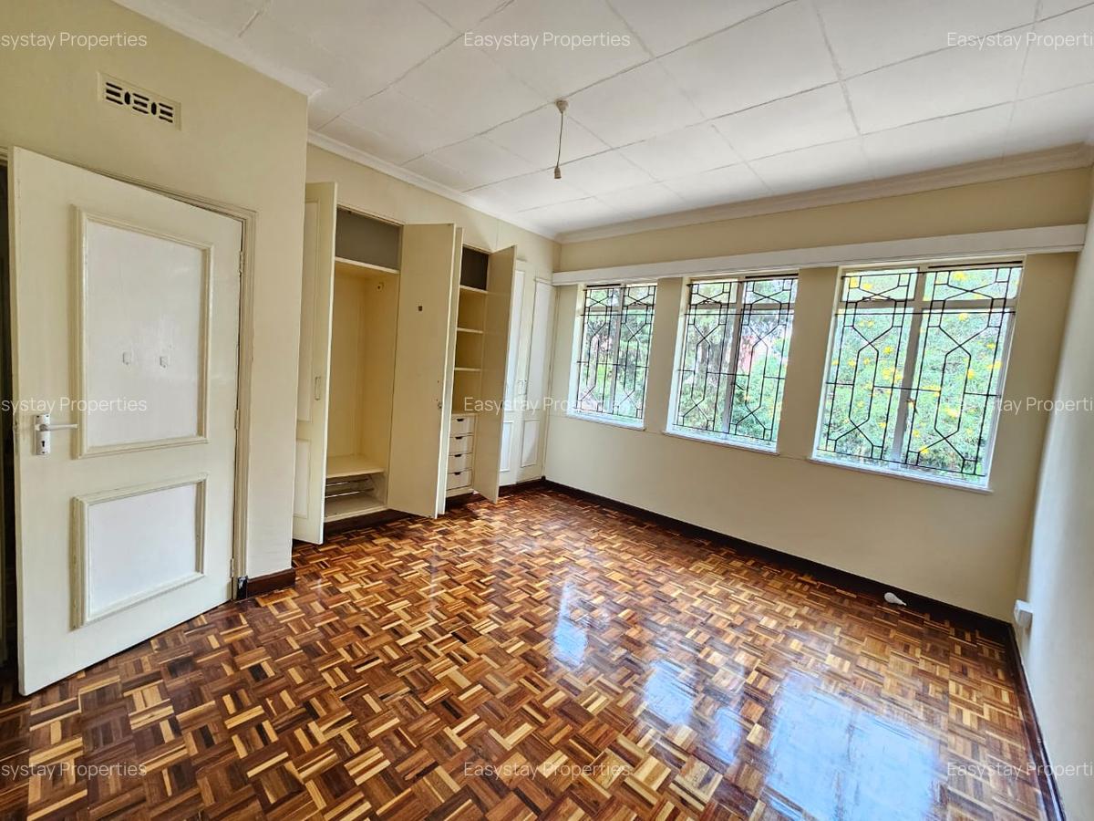 5 Bed House with En Suite in Gigiri - 13