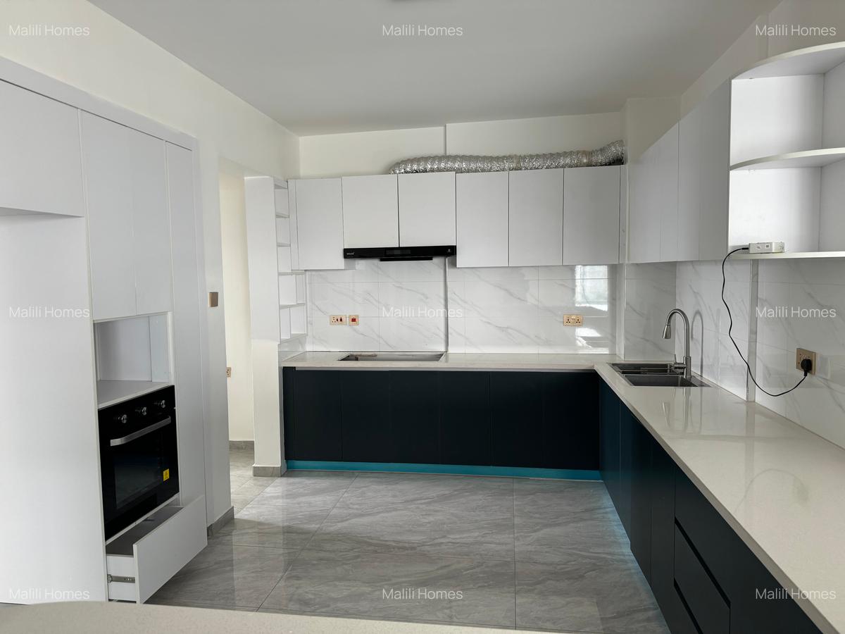 4 Bed Apartment with En Suite in Kilimani - 9