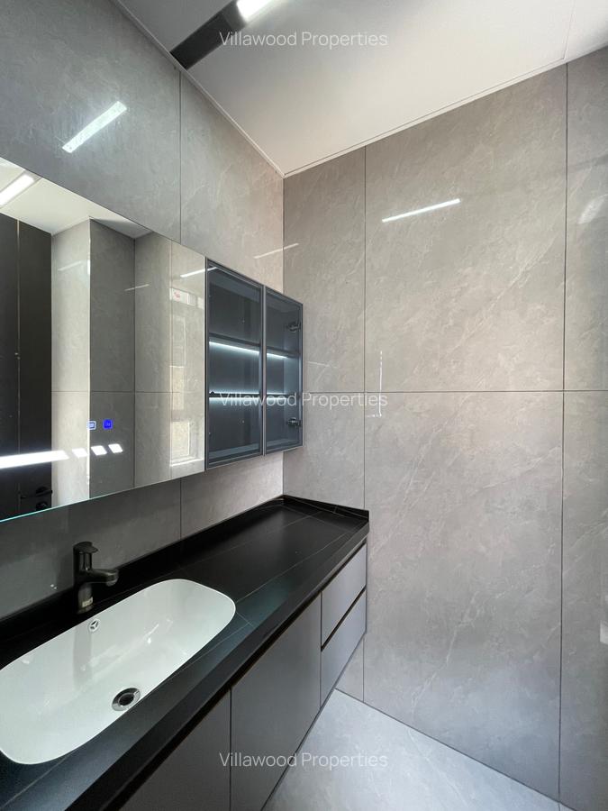 5 Bed Villa with En Suite in Lavington - 8