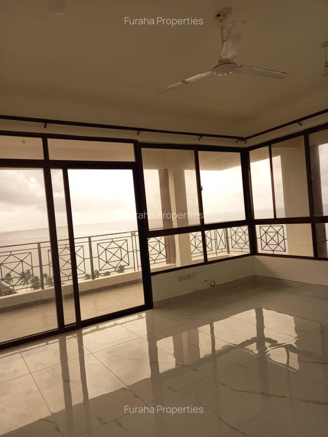 4 Bed House with En Suite in Nyali Area - 1