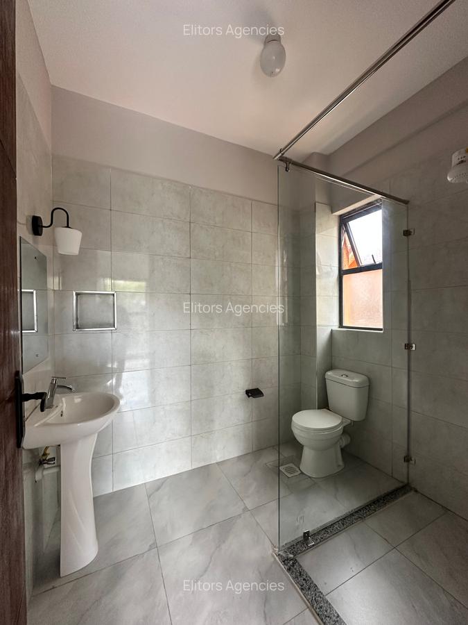 2 Bed Apartment with En Suite at School Lane - 13
