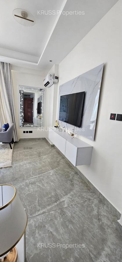 3 Bed Apartment with En Suite at As47 - 17