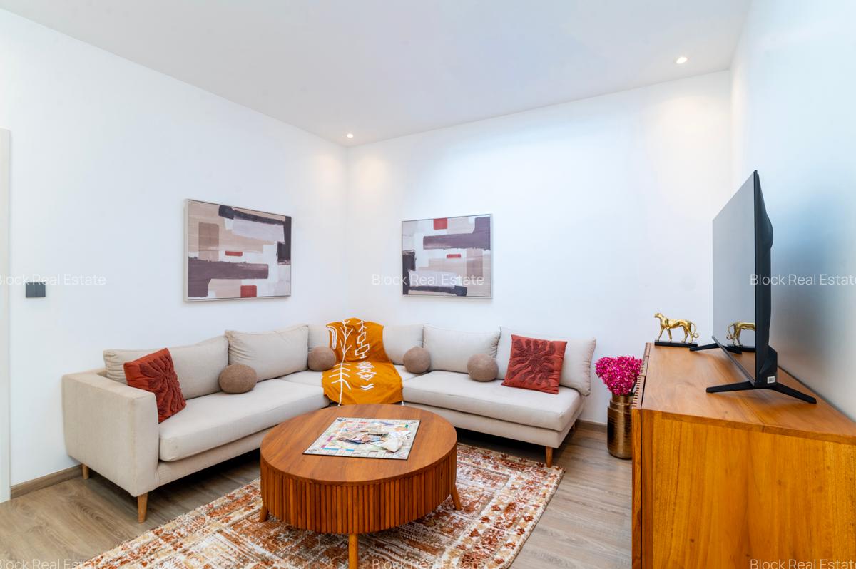 4 Bed House with En Suite in Tatu City - 16