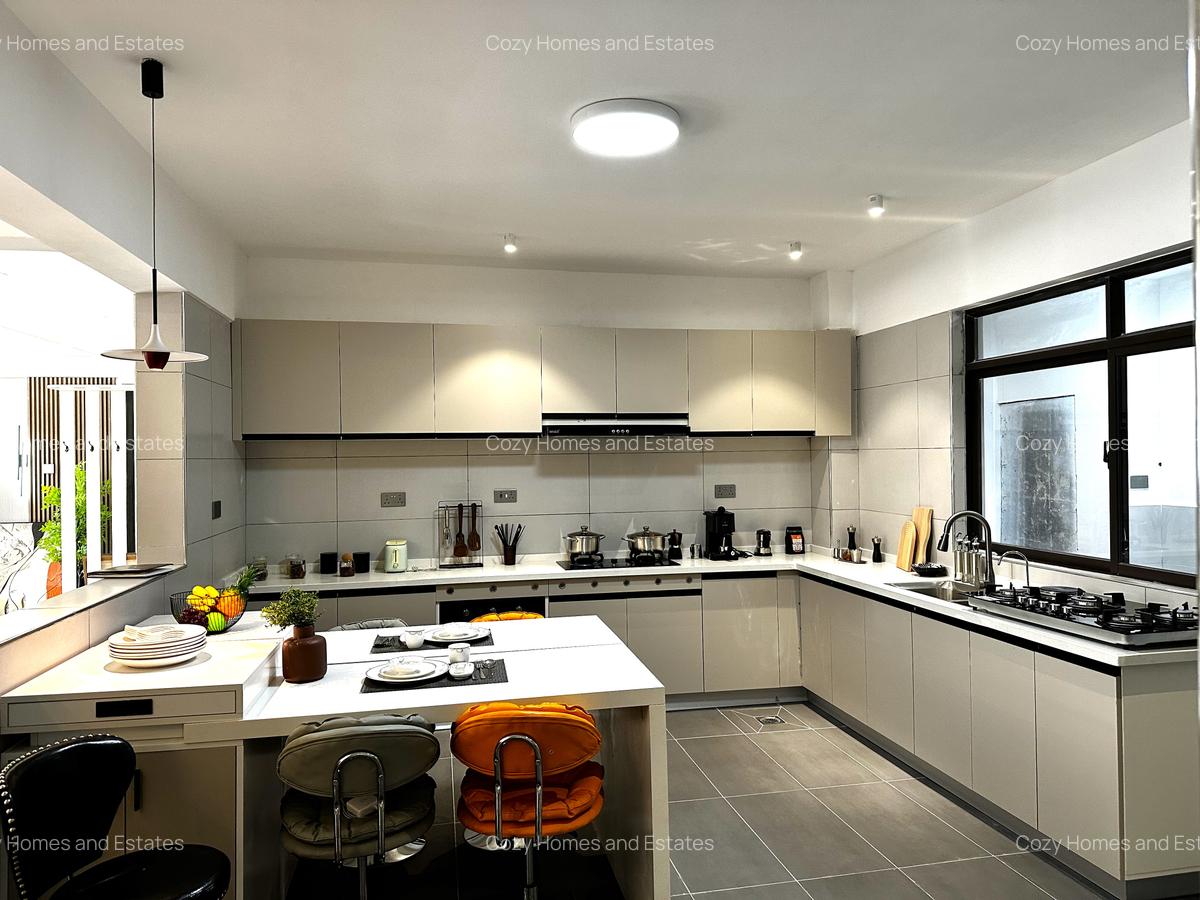 4 Bed Apartment with En Suite at Gtc - 3