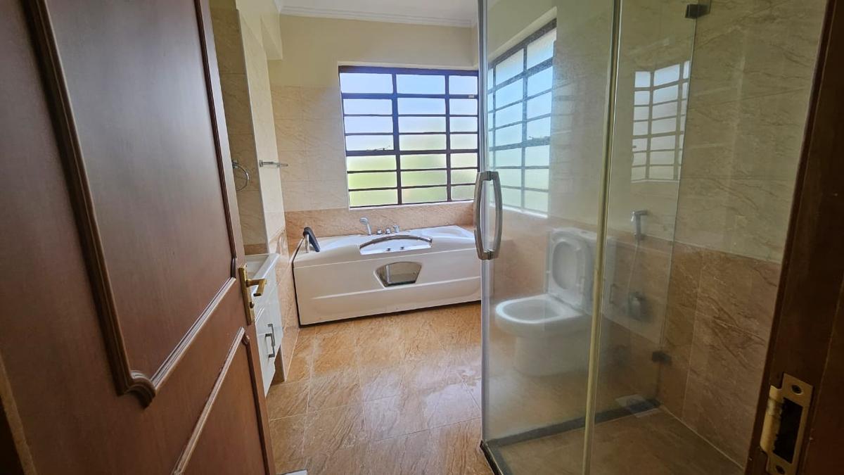 4 Bed House with En Suite at Off Kiambu Road - 5