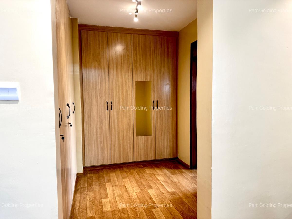 Furnished 4 Bed Apartment with En Suite at Church Road - 13