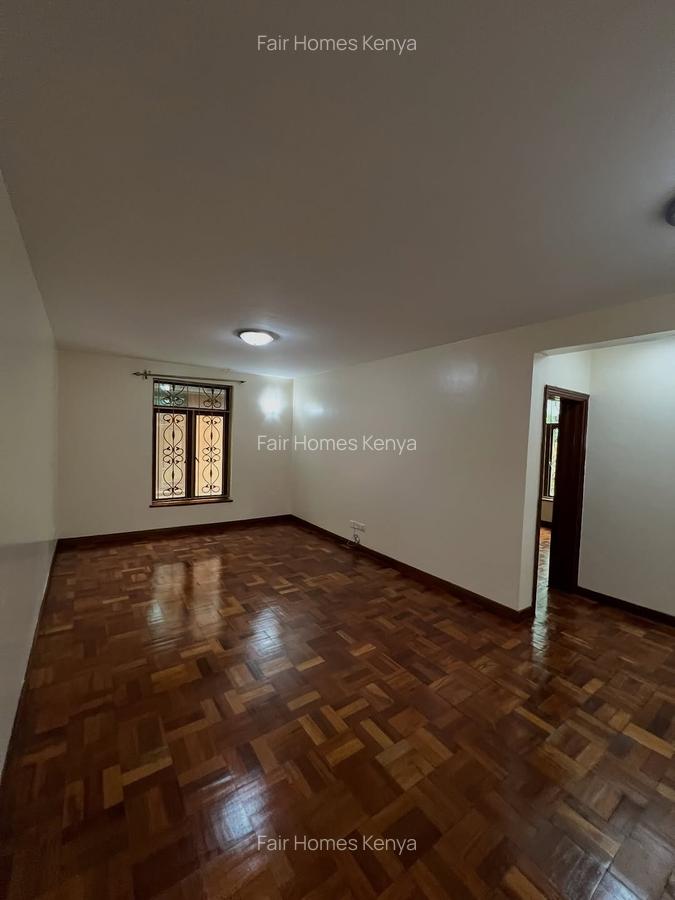 5 Bed Townhouse with En Suite at Othaya Road - 11