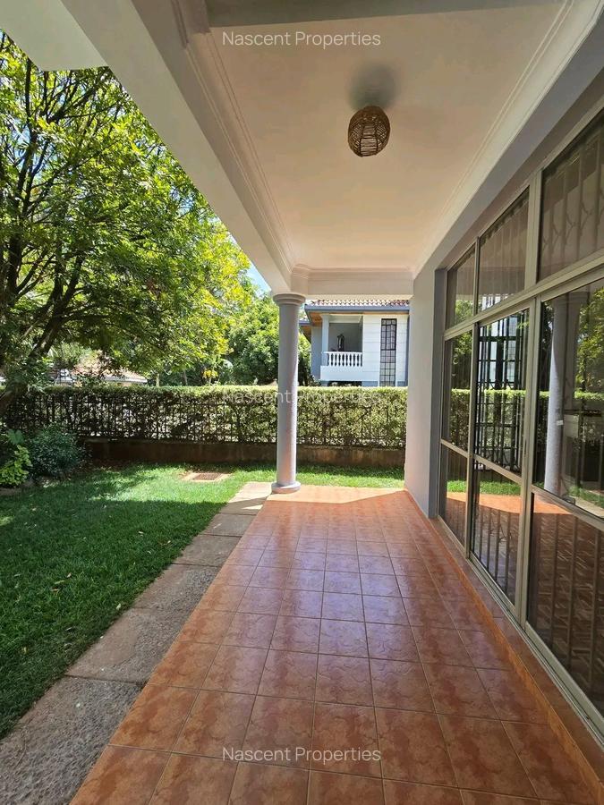 4 Bed Townhouse with En Suite in Lavington - 2