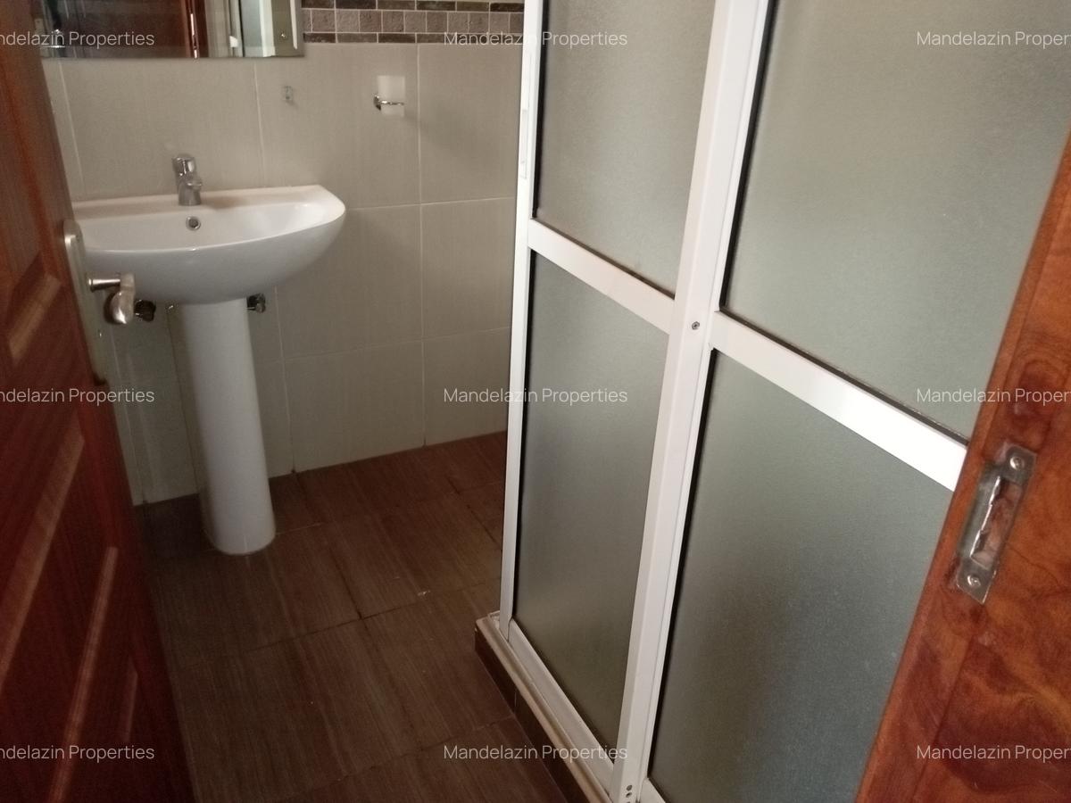 2 Bed Apartment with En Suite at Riverside Drive - 6