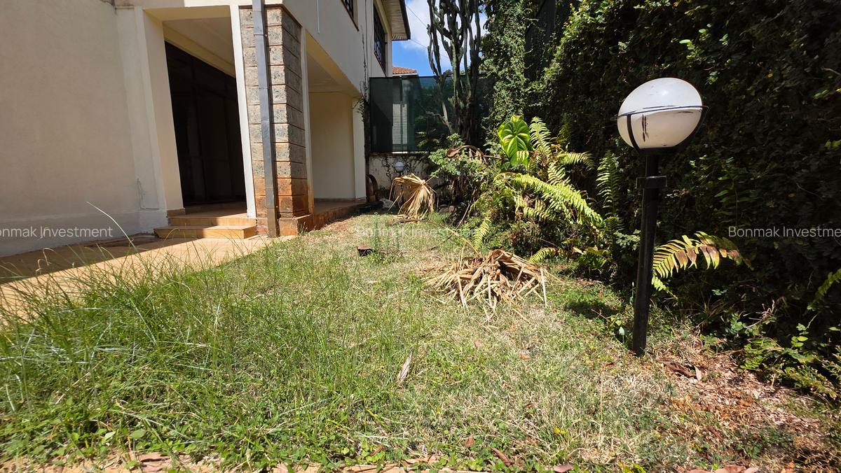 4 Bed Townhouse with En Suite at Karbaserian Avanue - 2