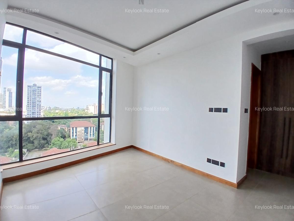 3 Bed Apartment with En Suite at Riverside Drive - 7