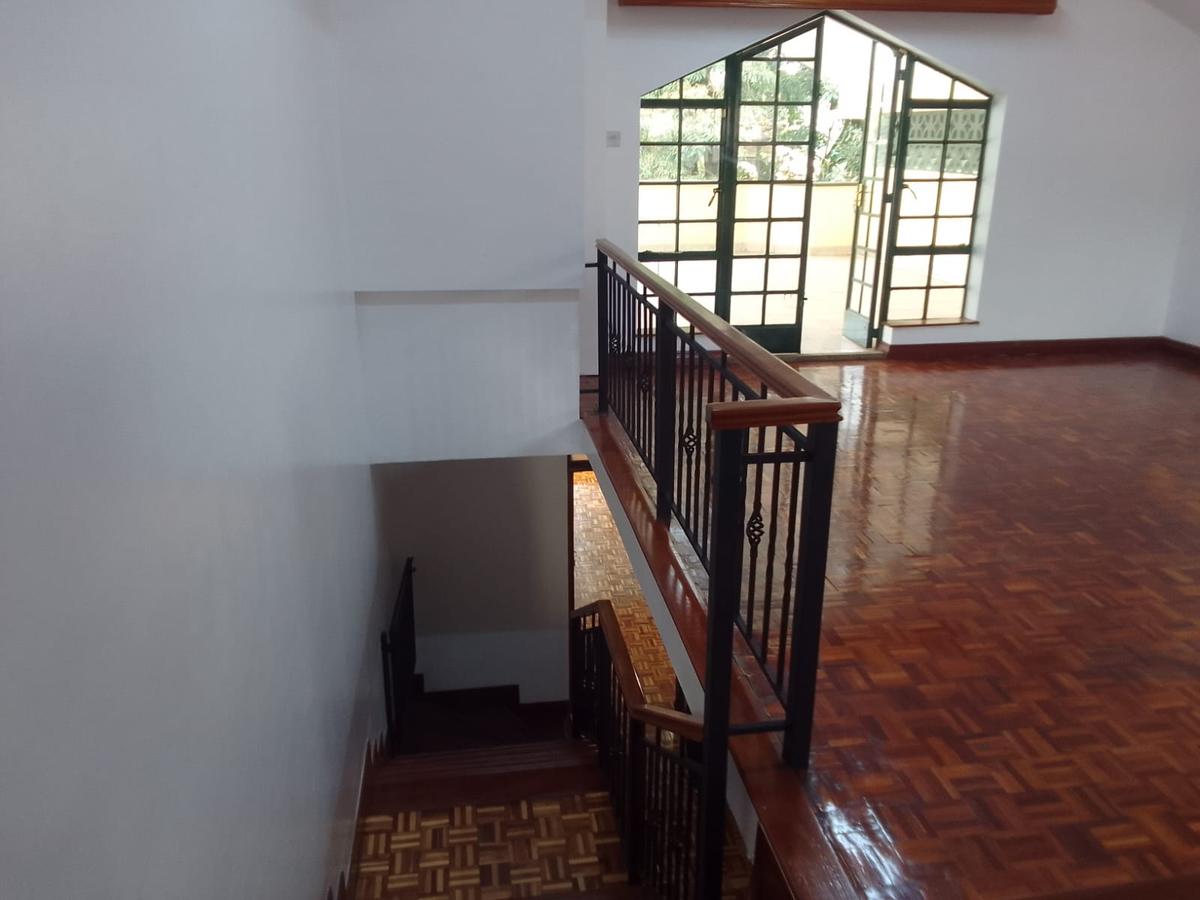 4 Bed Townhouse with En Suite in Westlands Area - 13