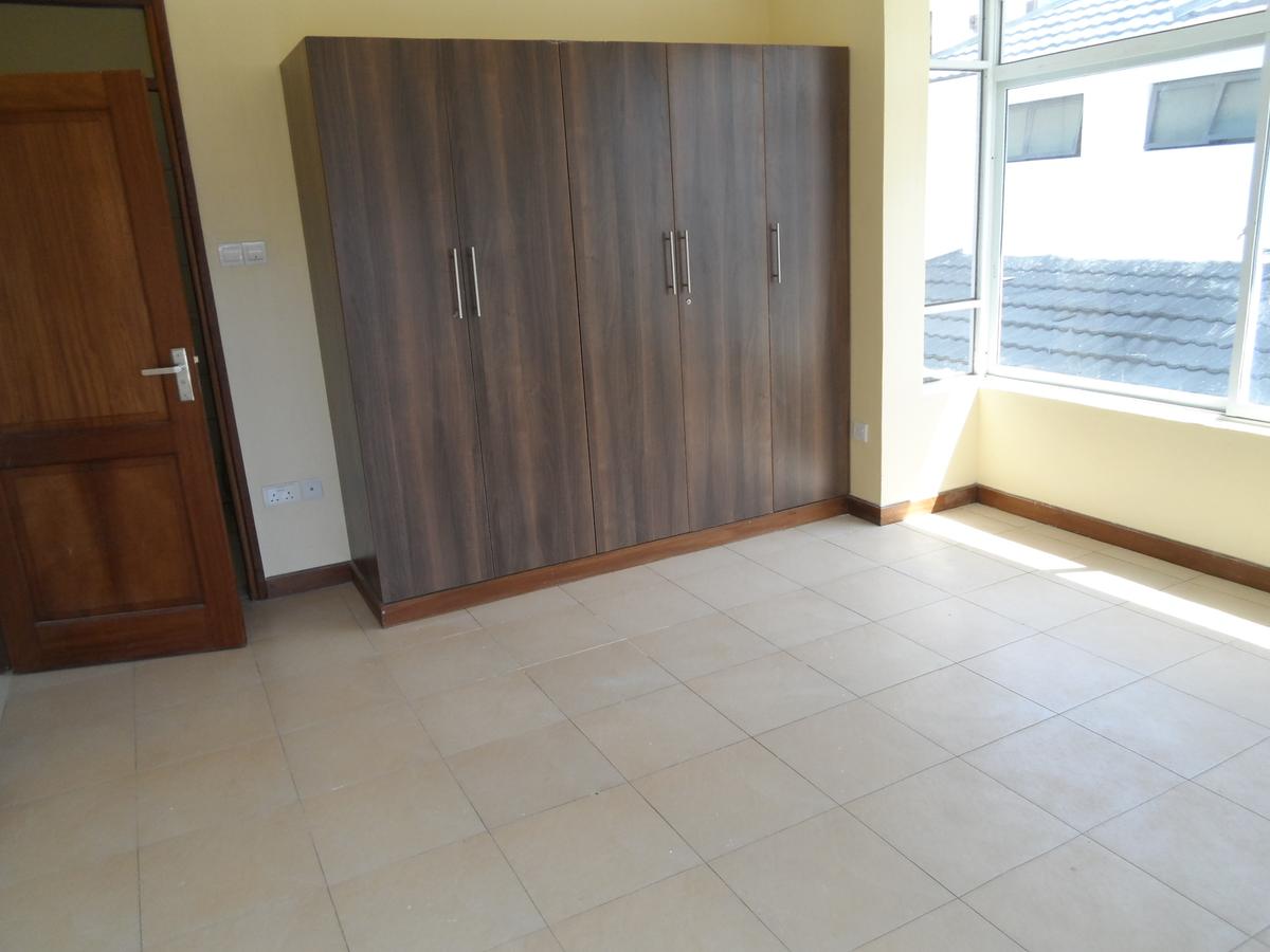 4 Bed Apartment with En Suite at Nyali - 15