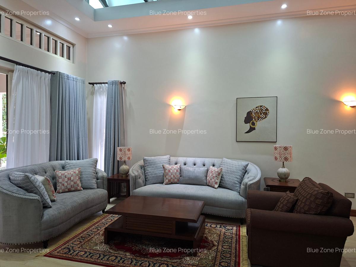 Serviced 2 Bed Apartment with En Suite at Runda - 9