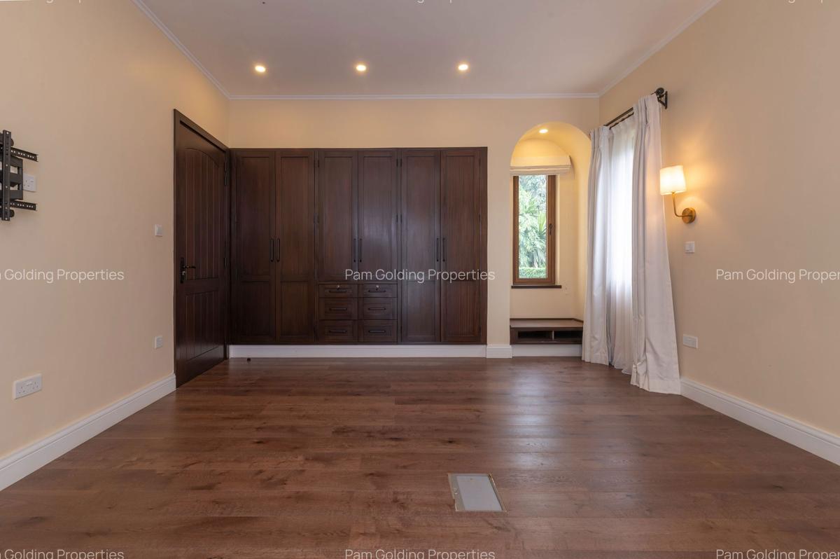 5 Bed House with En Suite in Karen - 13