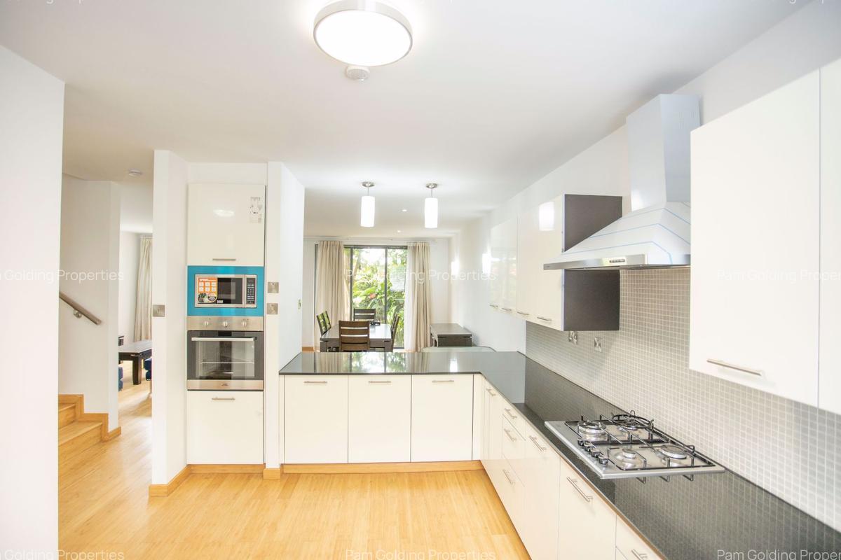 4 Bed Townhouse with En Suite in Thika Road - 2