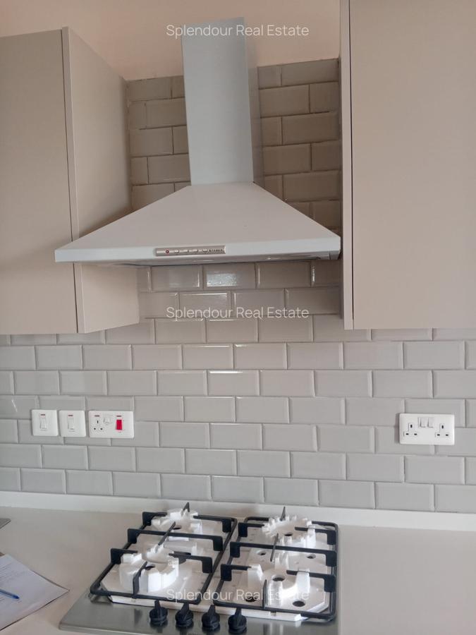 Bedsitter in Kilimani - 4