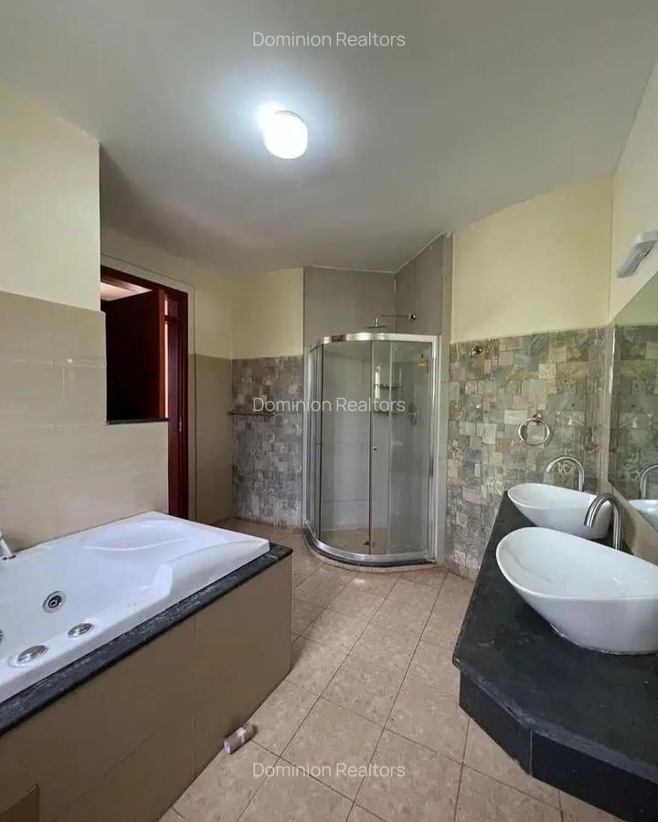 3 Bed Apartment with En Suite at Raphta Road - 5