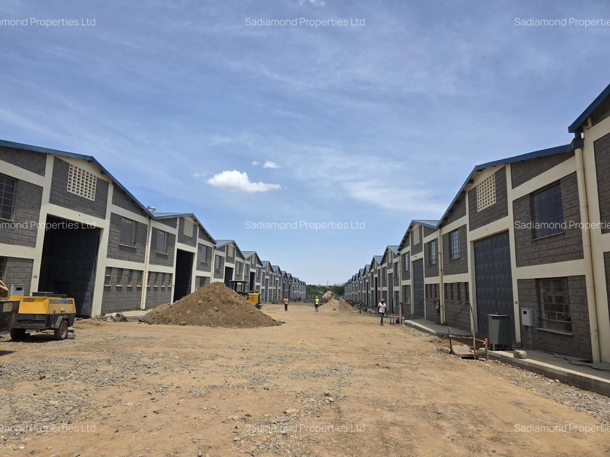 5,167 ft² Warehouse in Athi River - 1