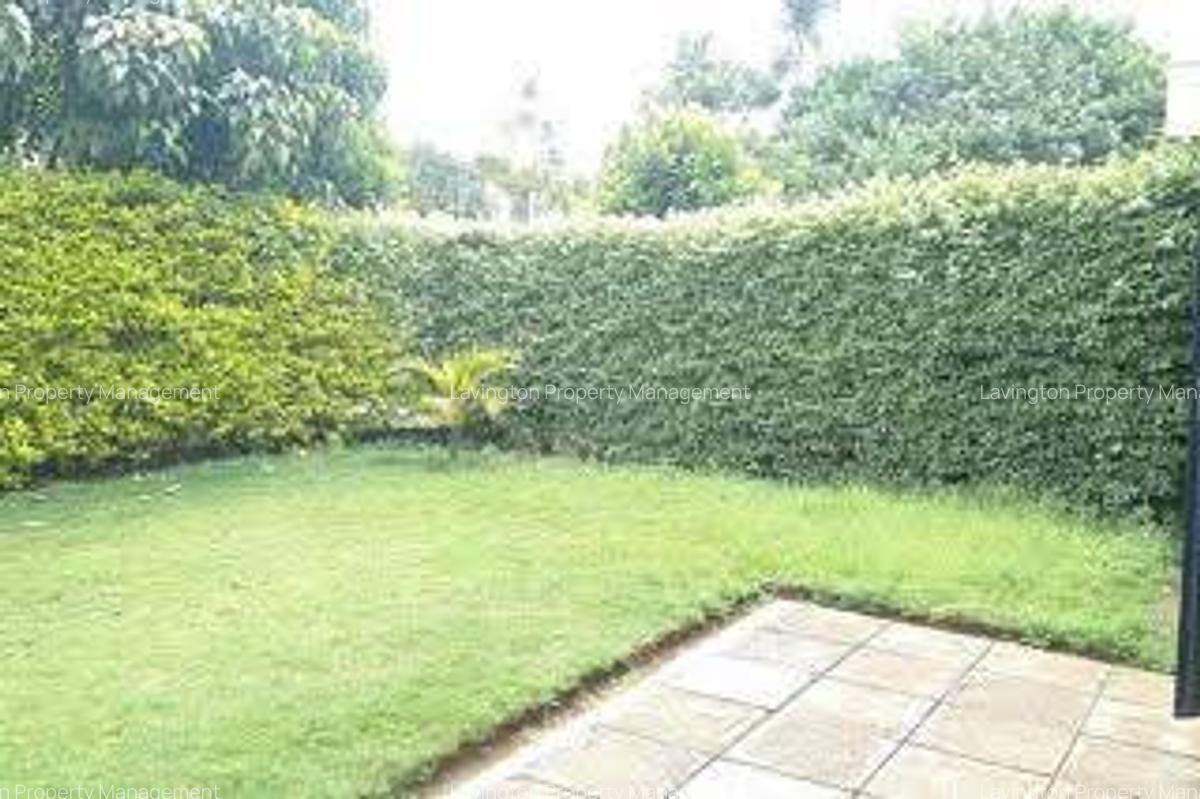 4 Bed Townhouse with En Suite at Loresho - 13