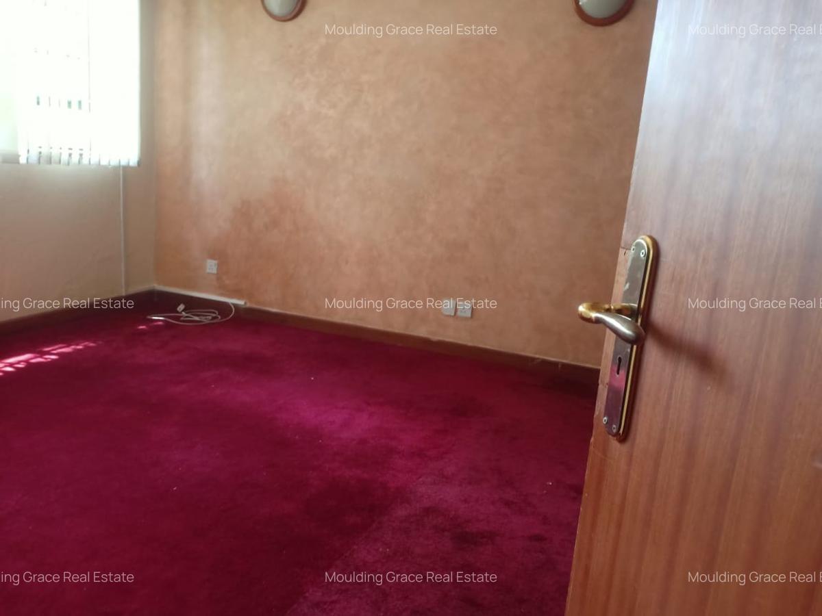 4 Bed House with En Suite in Karen - 5