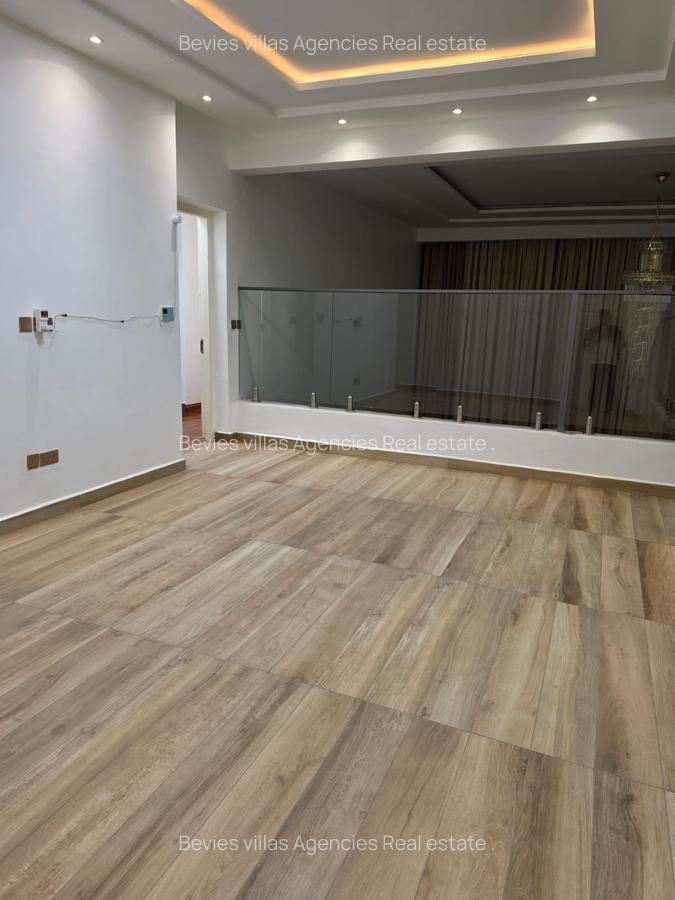 6 Bed Apartment with En Suite at Parklands - 2