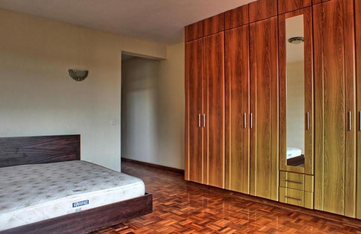 3 Bed Apartment with En Suite at Rhapta Rd - 8