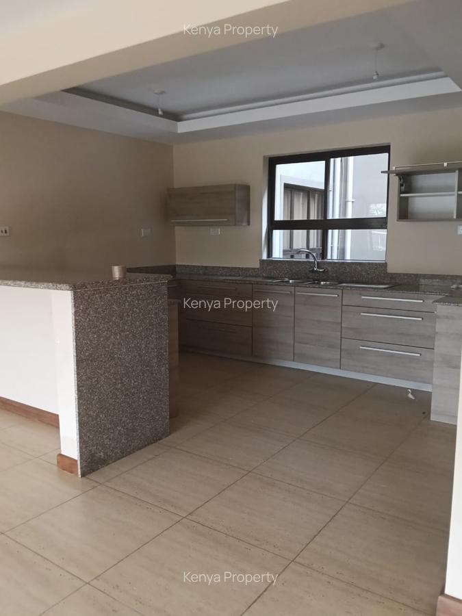 3 Bed Apartment with Swimming Pool in Kileleshwa - 4